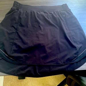 Lululemon skirt with shorts